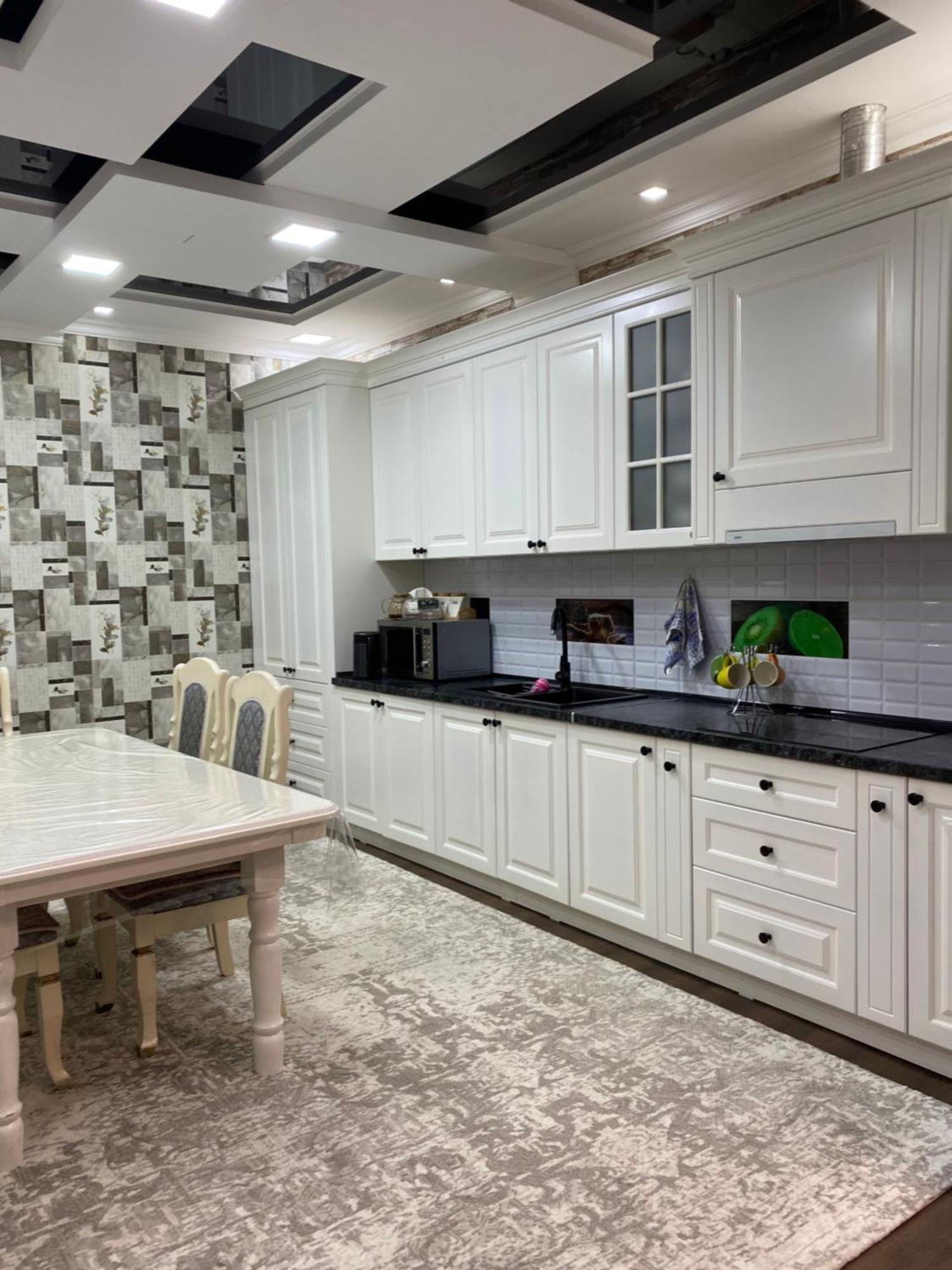 Guest House Glover Каракол Екстериор снимка
