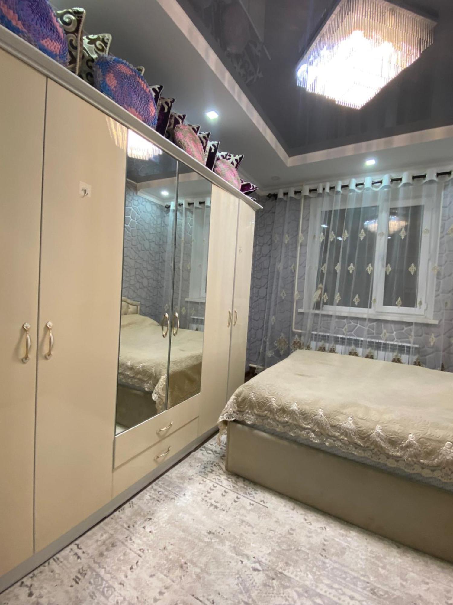 Guest House Glover Каракол Екстериор снимка
