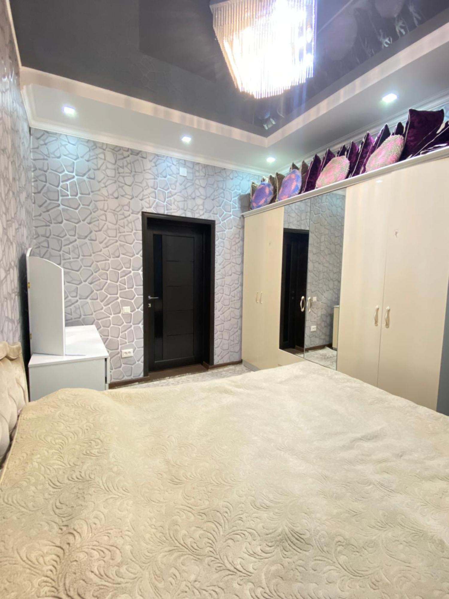 Guest House Glover Каракол Екстериор снимка